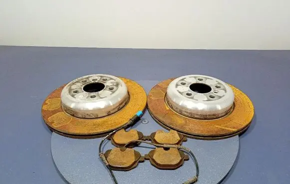 BMW X3 E83 Rear brake disc 6882245