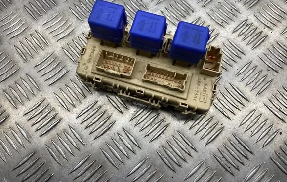 Nissan X-Trail T30 Fuse box set 20501111441 25230 79981