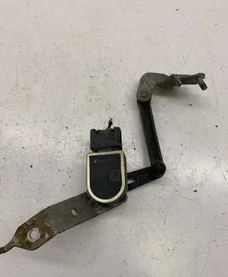 Rear air suspension level height sensor