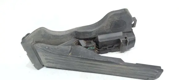 Volkswagen PASSAT B7 Accelerator throttle pedal 1K1723503AA