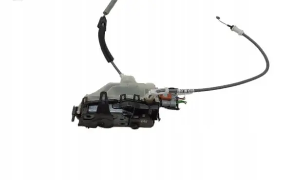 Opel Mokka B Front door lock