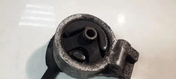 Volvo S40, V40 Engine mount bracket 3318030