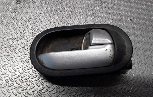 Mitsubishi Colt CZ3 Front door interior handle