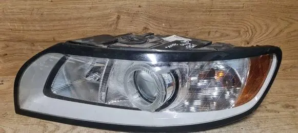 Volvo V50 Headlight/headlamp 31265700 0301237601
