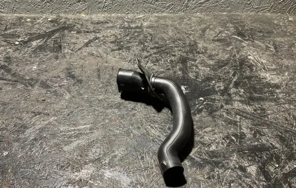 Mercedes-Benz S W140 Window washer liquid tank fill tube 1406280378