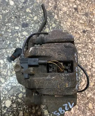 Mercedes-Benz A W169 Front brake caliper
