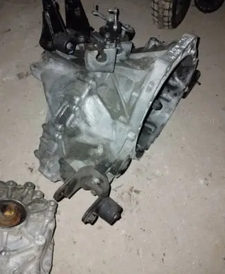 Toyota RAV 4 (XA40) Manual 6 speed gearbox