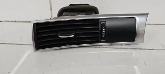 Audi A6 S6 C6 4F Dashboard side air vent grill/cover trim 4F1820901D