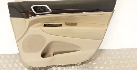 Jeep Grand Cherokee Front door card panel trim