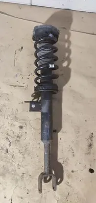 BMW 6 F12 F13 Front shock absorber/damper 6789640