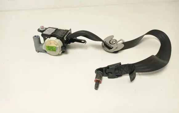 KIA Sportage Front seatbelt 888103U210