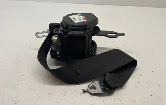 BMW 5 G30 G31 G38 Rear seatbelt 639708700B 0000X0900V L005356