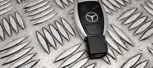 Mercedes-Benz E W212 Ignition key/card 