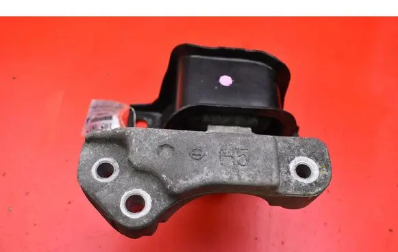 Nissan Pulsar Engine mount vacuum valve 