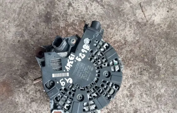 Volvo V60 Generator/alternator 30659580