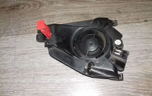 Volvo V70 Parcel shelf speaker 8633993