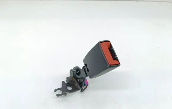 Volvo XC60 Rear seatbelt buckle 34130682 31332777