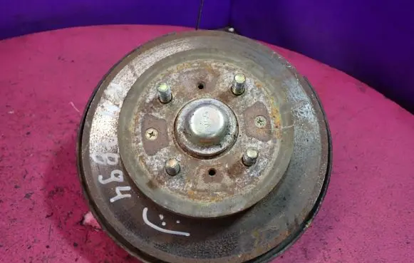 Honda Civic Rear wheel hub spindle/knuckle 