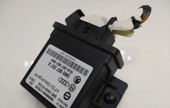 Volkswagen Touran I Light module LCM 5M0907357A