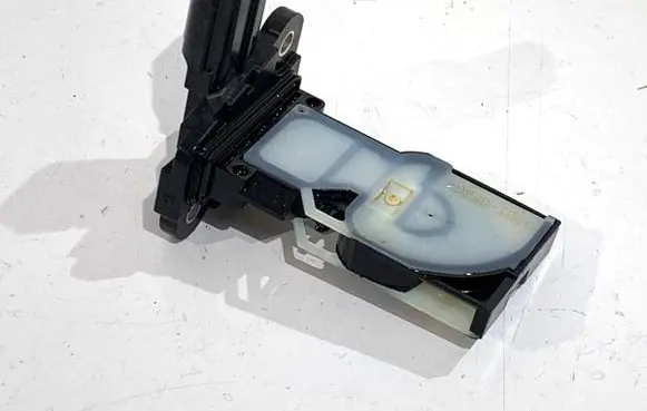 Toyota Yaris Cross Mass air flow meter 22204F2010