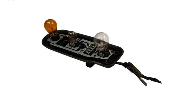 BMW 5 E39 Tail light bulb cover holder PV21VA 2496339 393390