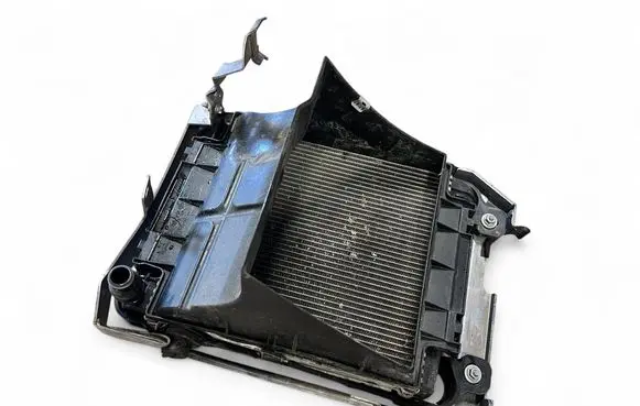 Mercedes-Benz C W205 Optional radiator A2055006200 0012242