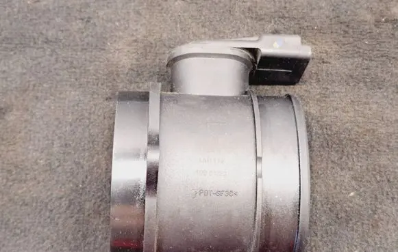 Volvo V50 Mass air flow meter LM1112 1080120
