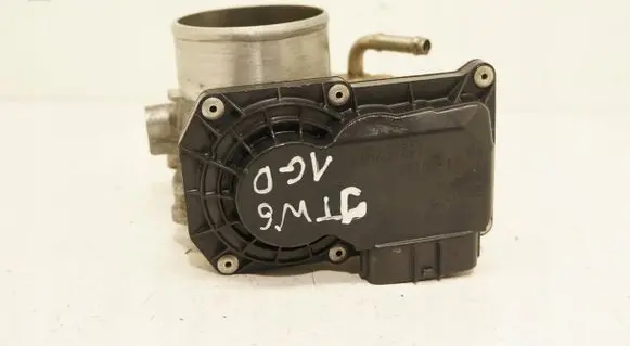 Toyota Land Cruiser (J150) Throttle body valve 26100-11010