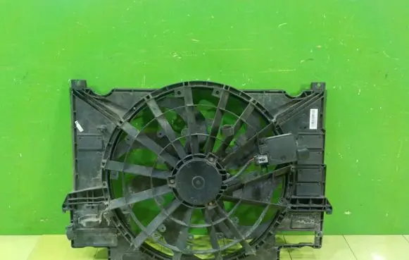 Jaguar XE Fan set GX738C607AE 17AB144