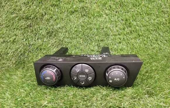 SsangYong Kyron Climate control unit 687000970X 051118009