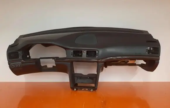 Volvo S80 Dashboard