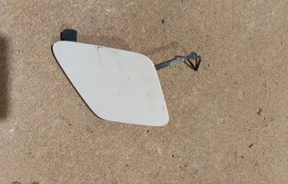 BMW X5 G05 Front tow hook cap/cover 7421840