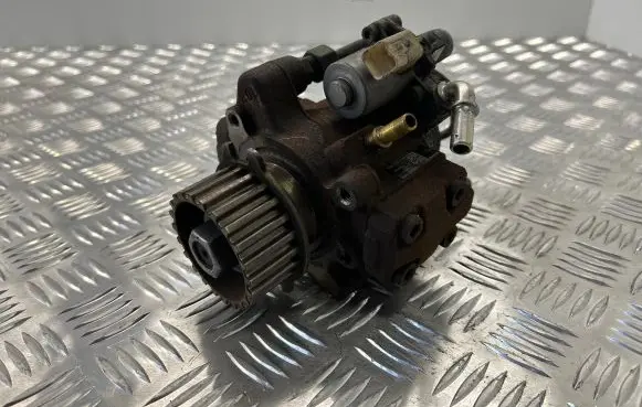 Volvo C30 Fuel injection high pressure pump 9676289780 K030904488 A2C53384062