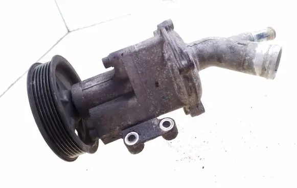 Mini One - Cooper R50 - 53 Water pump 04693121AB 04693121 04668450AA