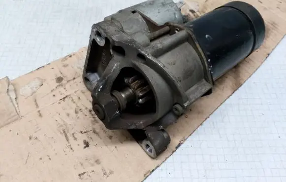 Renault Megane I Starter motor D6RA133