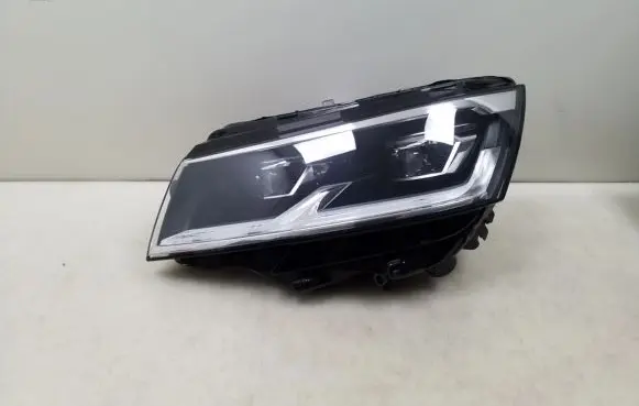 Volkswagen Transporter - Caravelle T6 Headlight/headlamp 7L1941035A