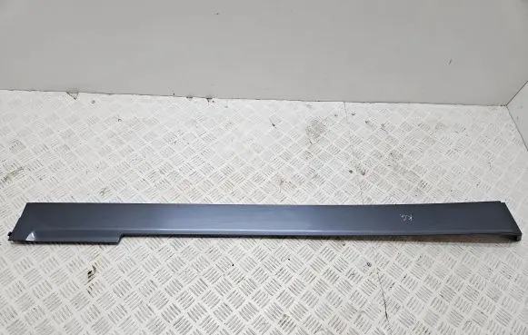 Mercedes-Benz Vito Viano W639 Sliding door rail trim A6396913308