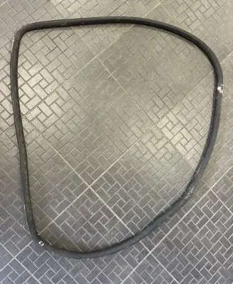 Seat Altea XL Front door rubber seal