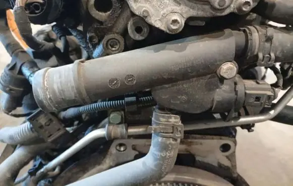 Skoda Octavia Mk2 (1Z) Engine coolant pipe/hose 309432988624