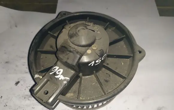 Toyota Corolla E110 Heater fan/blower 1940000522