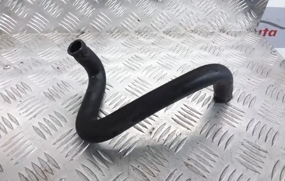 Mercedes-Benz Vito Viano W639 Engine coolant pipe/hose A6398322223