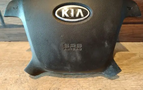 KIA Magentis Steering wheel airbag