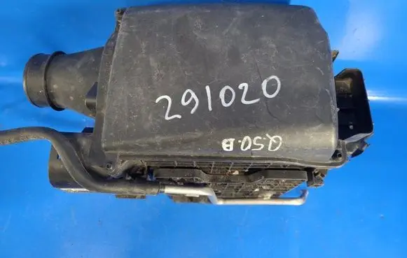 Infiniti Q50 Air filter box A2740900701