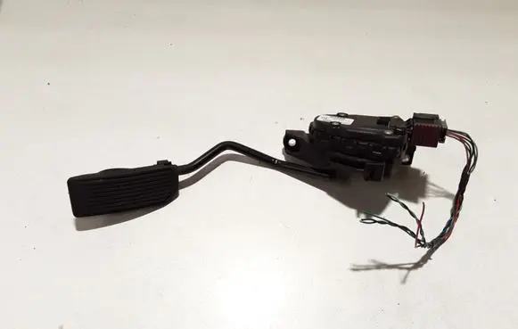 Nissan Almera N16 Accelerator throttle pedal 18002AU410