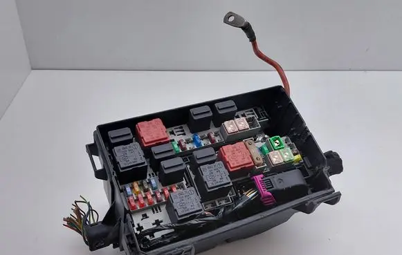 Opel Corsa D Fuse box set 13246926 13246916