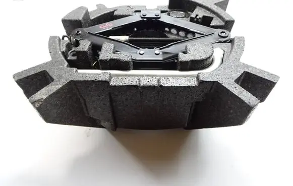 Volkswagen PASSAT B8 Lift Jack 1220KV2690