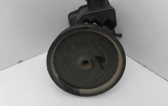 Mercedes-Benz E W211 Power steering pump