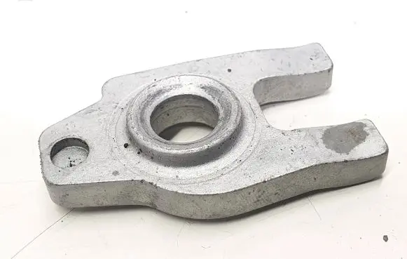 Nissan Qashqai+2 Fuel Injector clamp holder