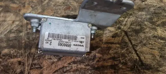 Volvo V70 ESP acceleration yaw rate sensor 8688068
