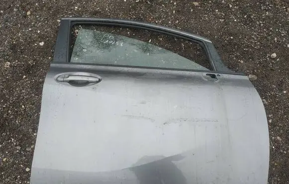 Nissan Note (E12) Front door PILKOS